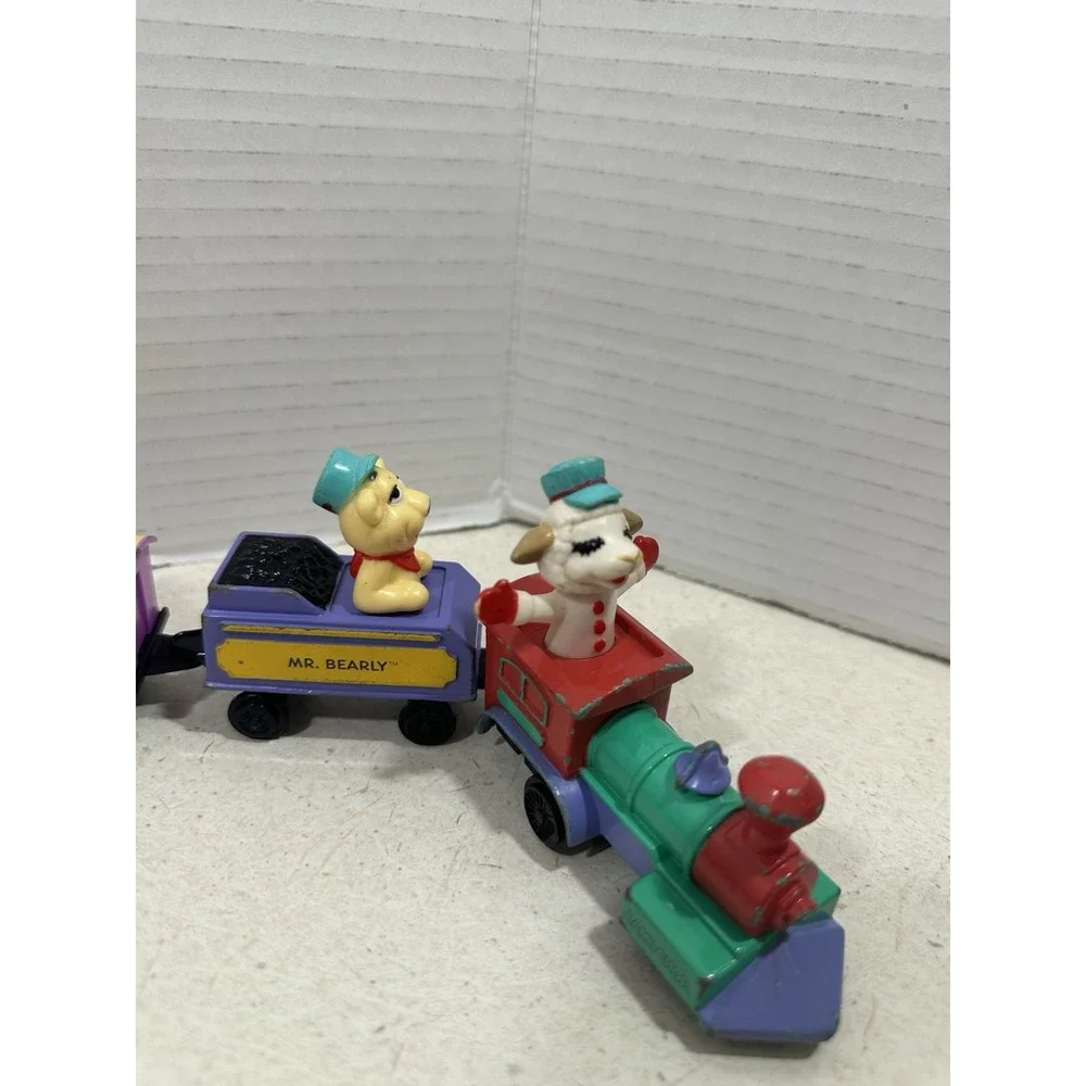 Vintage 1994 ERTL Shari Lewis Lamb Chop Toy Kids Train Set Diecast 6 Car Set